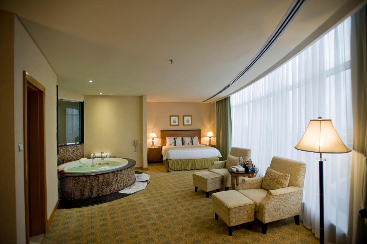 Eastyard Khobar Hotel - Formerly Ramada By Wyndham Khobar Room photo